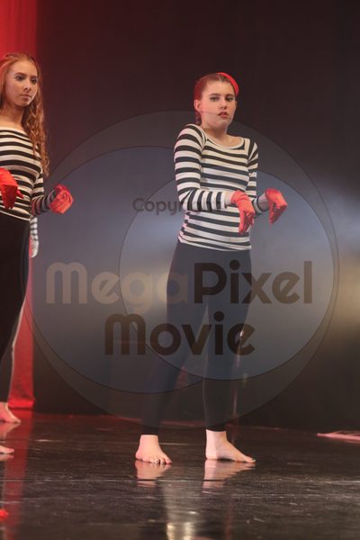 Dorothy Stringer Show - Image 8108