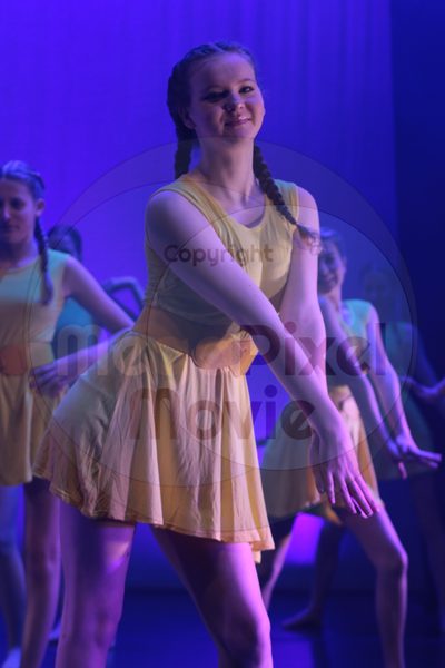 Dorothy Stringer Show - Image 3860
