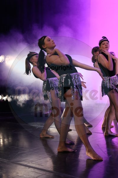 Dorothy Stringer Show - Image 0185