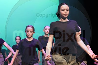 Dorothy Stringer Show - Image 1_696A2888