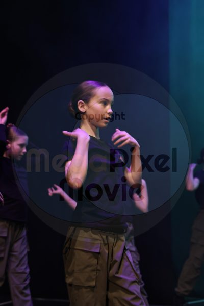 Dorothy Stringer Show - Image 1_696A3047