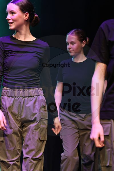 Dorothy Stringer Show - Image 1_696A3156
