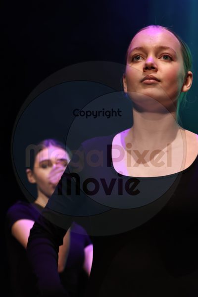 Dorothy Stringer Show - Image 1_696A3267