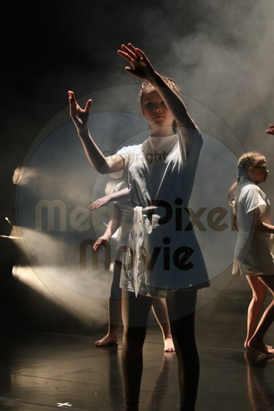 Dorothy Stringer Show - Image 0601