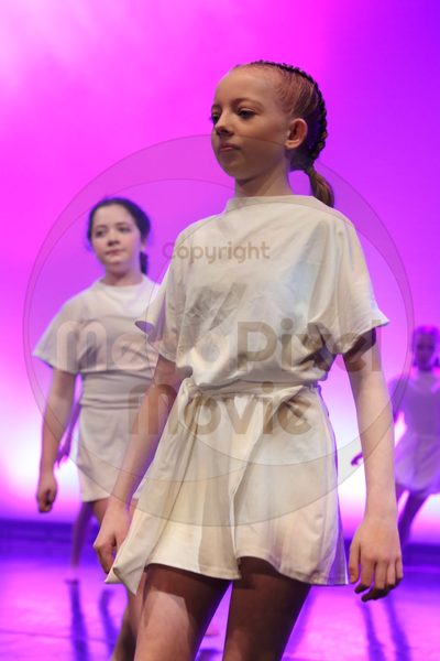 Dorothy Stringer Show - Image 0877