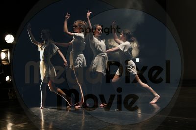 Dorothy Stringer Show - Image 0948