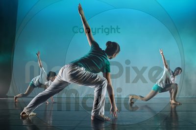 Dorothy Stringer Show - Image 1_696A6115