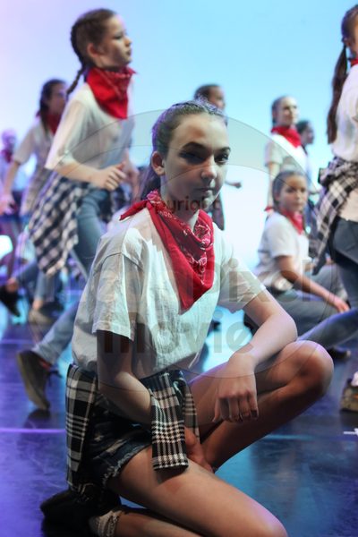Dorothy Stringer Show - Image 2453