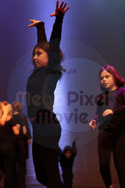 Let's Dance - Image 696A0203
