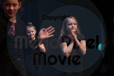 Let's Dance - Image 696A0297