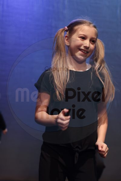Let's Dance - Image 696A0469