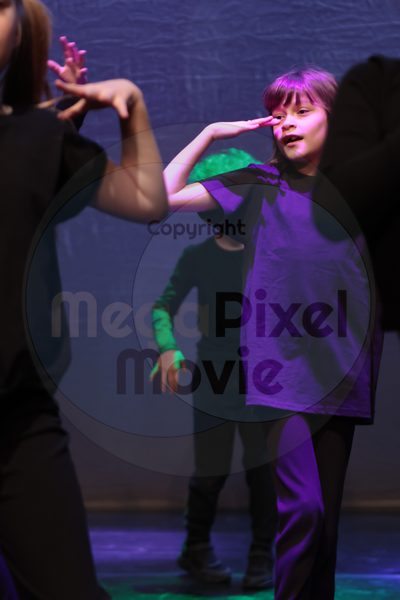 Let's Dance - Image 696A0676