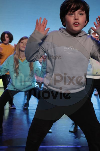 Let's Dance - Image 696A5675