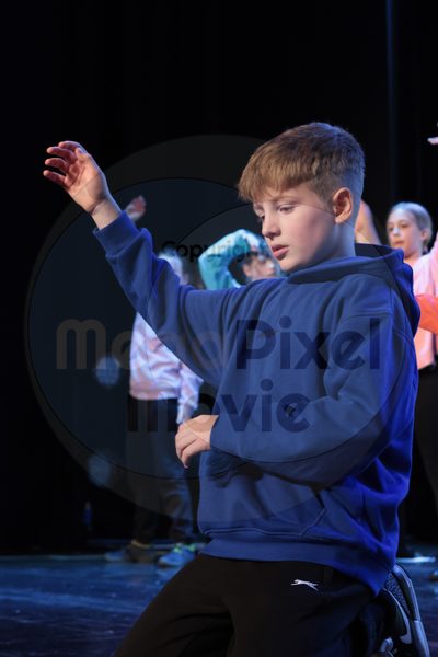Let's Dance - Image 696A6154