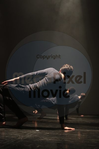 Dorothy Stringer Show - Image 2451
