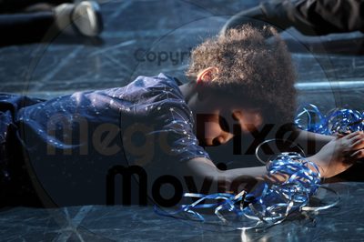 Let's Dance - Image 696A9339