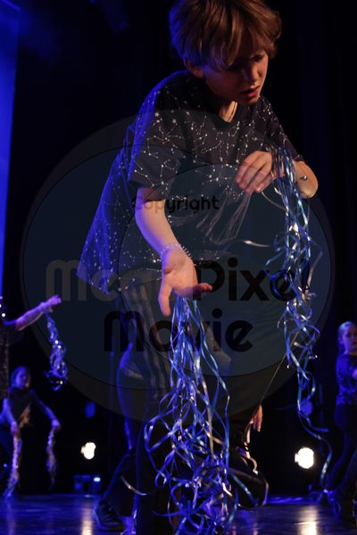 Let's Dance - Image 696A9696