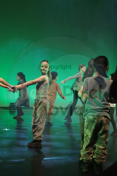 Let's Dance - Image 696A8054