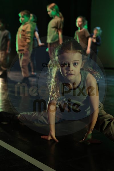 Let's Dance - Image 696A8460