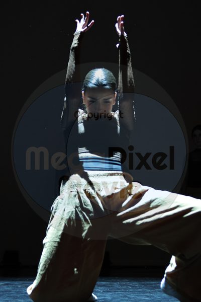 Let's Dance - Image 696A7504