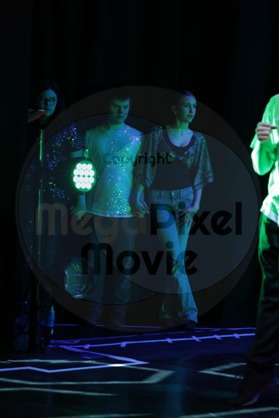 Let's Dance - Image 696A2572