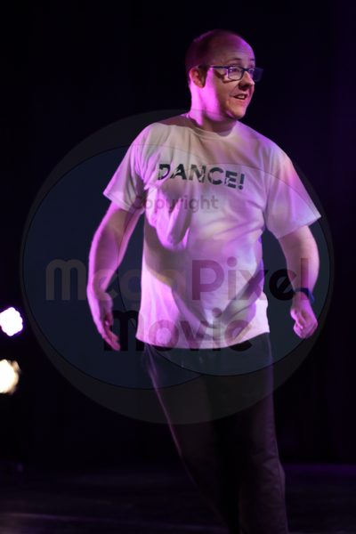 Let's Dance - Image 40184