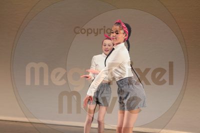 Dorothy Stringer Show - Image 7027
