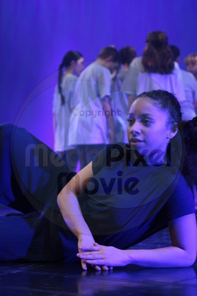 Let's Dance - Image 3677