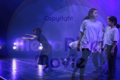 Let's Dance - Image 4057