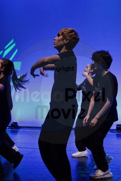 Let's Dance - Image 696A4459