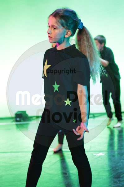 Let's Dance - Image 696A3288-3