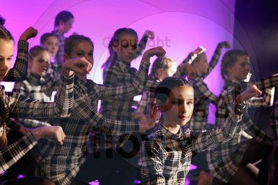 Dorothy Stringer Show - Image 0222