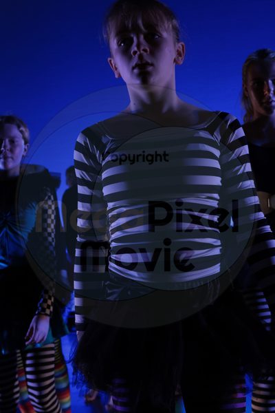 Dorothy Stringer Show - Image 1_696A6572