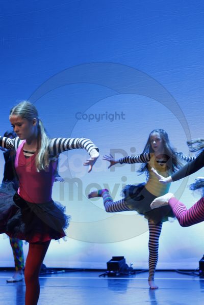 Dorothy Stringer Show - Image 1_696A6781
