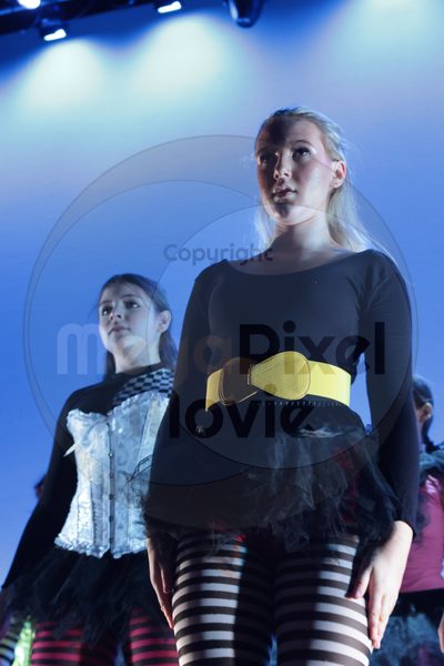 Dorothy Stringer Show - Image 696A7064