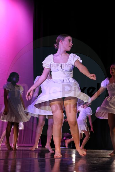 Dorothy Stringer Show - Image 696A9136