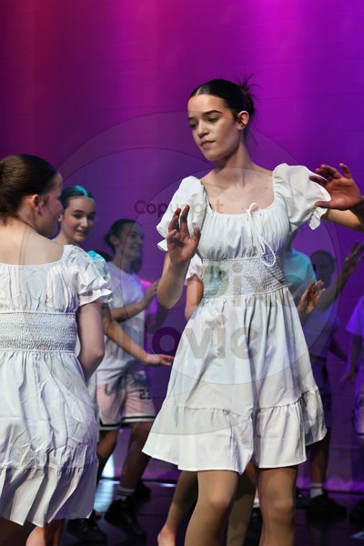 Dorothy Stringer Show - Image 696A9388