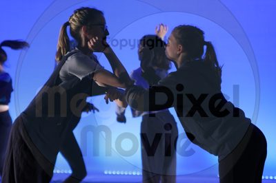 Dorothy Stringer Show - Image 7330