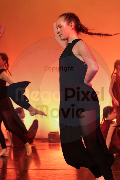Dorothy Stringer Show - Image 1_696A0512