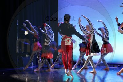 Dorothy Stringer Show - Image 0774