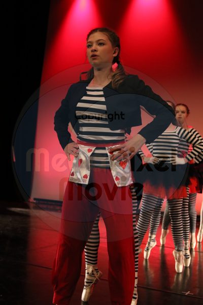 Dorothy Stringer Show - Image 0800