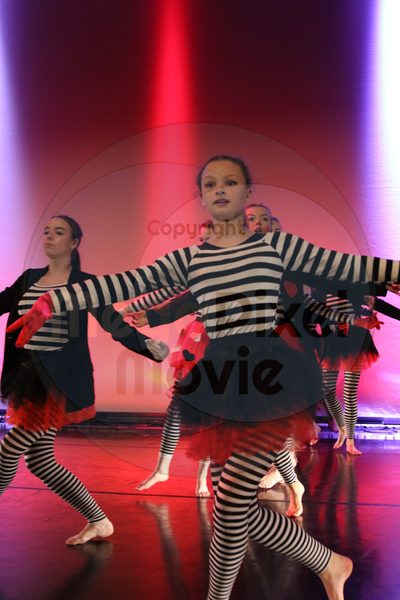 Dorothy Stringer Show - Image 0843