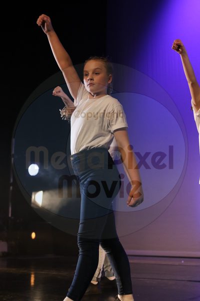 Dorothy Stringer Show - Image 1700
