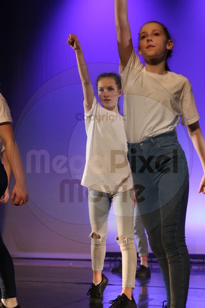Dorothy Stringer Show - Image 1702
