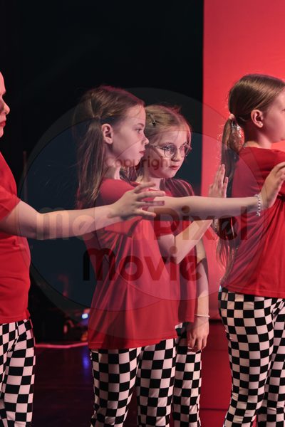Let's Dance - Image 696A4070