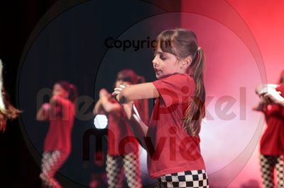 Let's Dance - Image 696A4441-3
