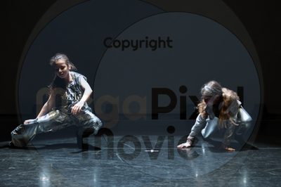 Let's Dance - Image 696A2339