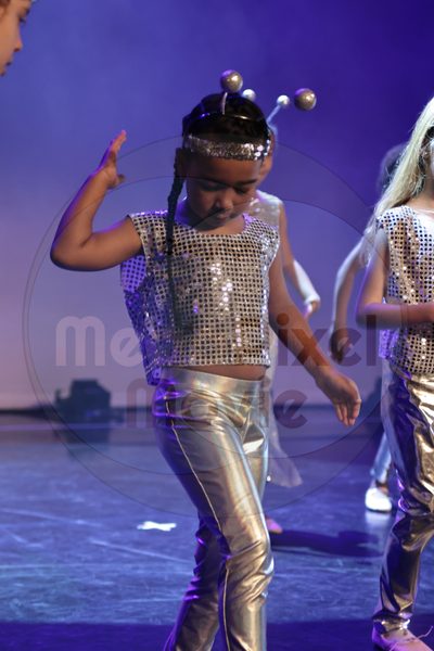 Let's Dance - Image 696A2442-2