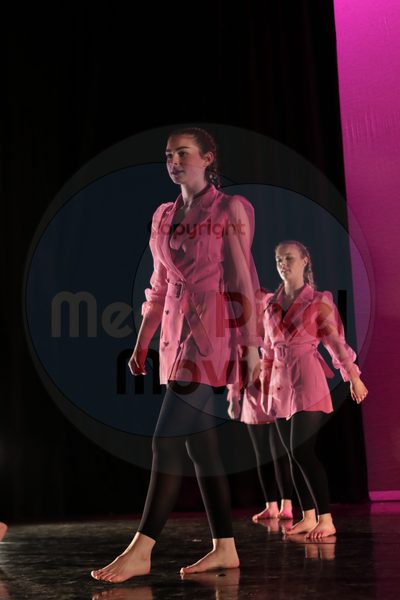 Dorothy Stringer Show - Image 0450