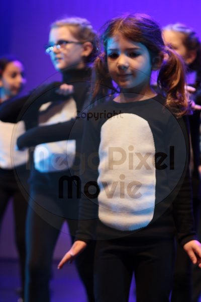 Let's Dance - Image 73295